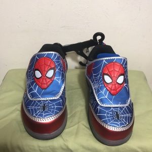 NEW SPIDERMAN LIGHT UP BOY SNEAKERS VARIOUS SIZES